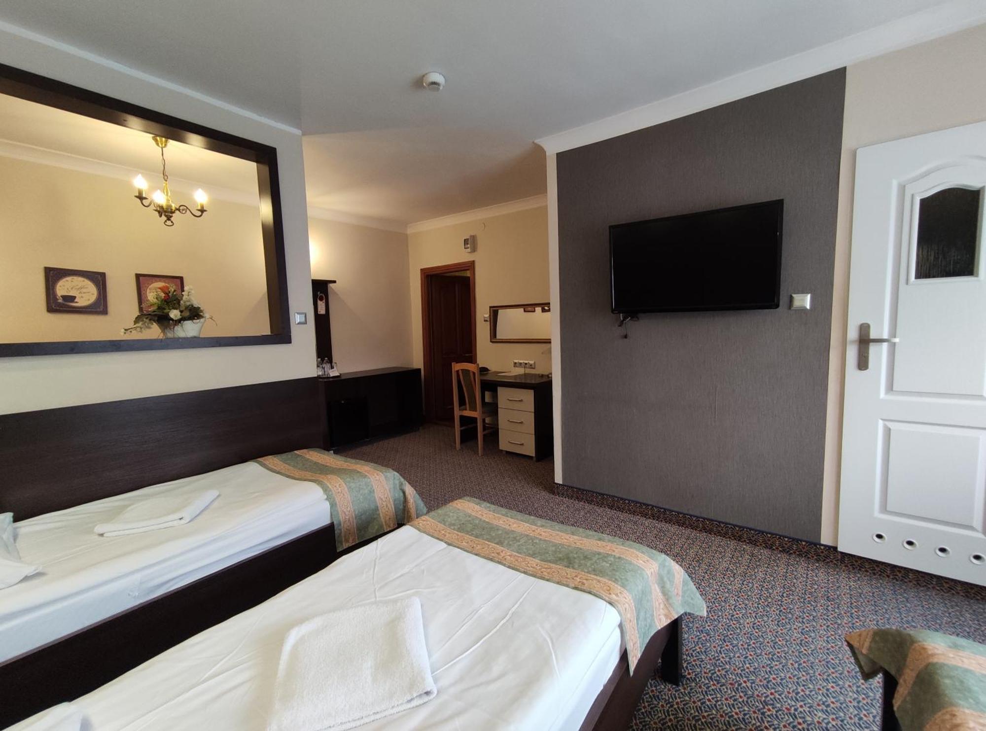 Hotel Atena Slupsk Exterior photo
