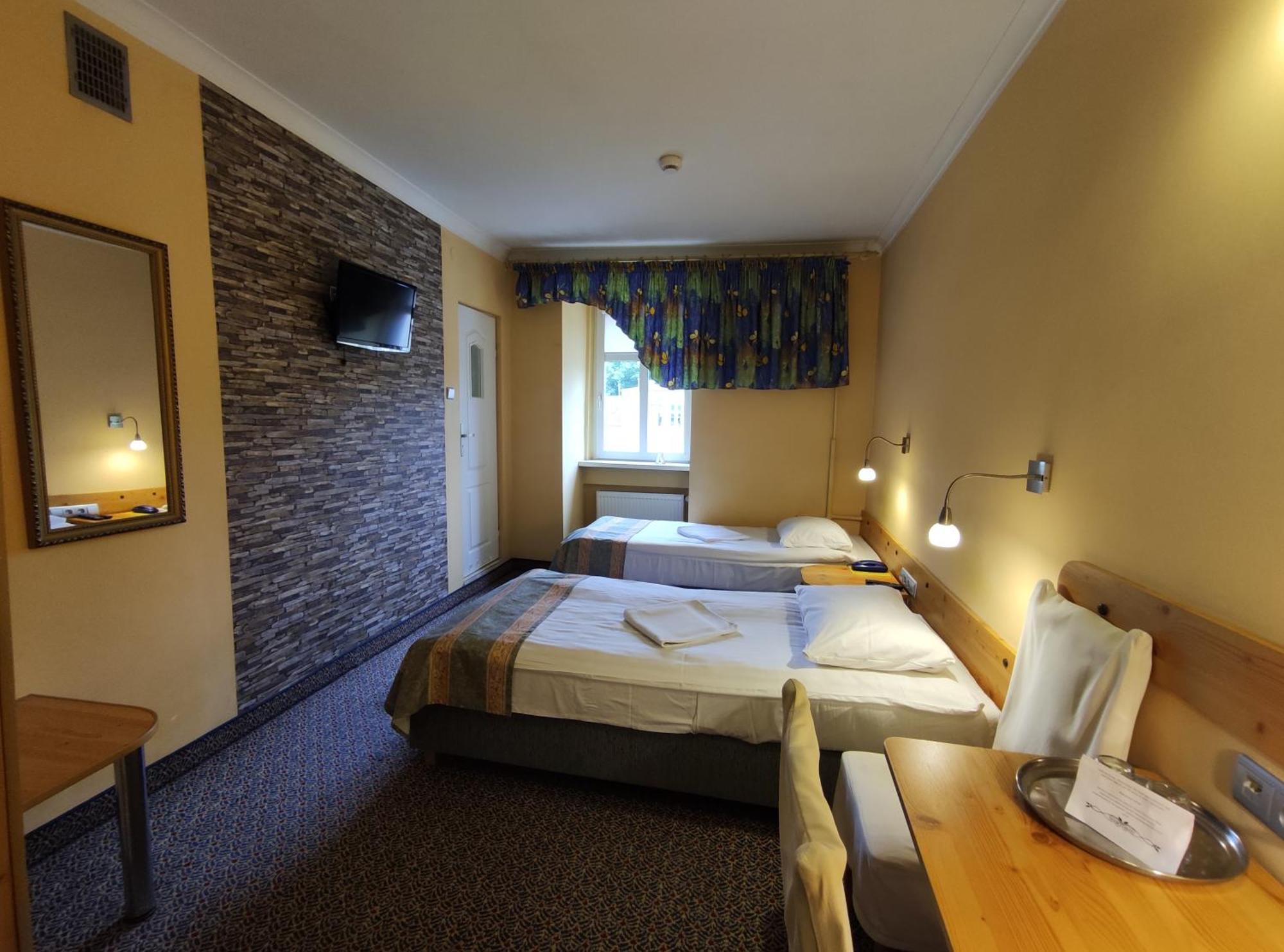 Hotel Atena Slupsk Exterior photo